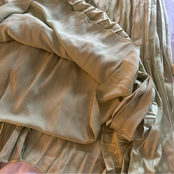 Alexis Saab dress, size small, green. Excellent condition, similar to Sunniva - Picture 7 of 13